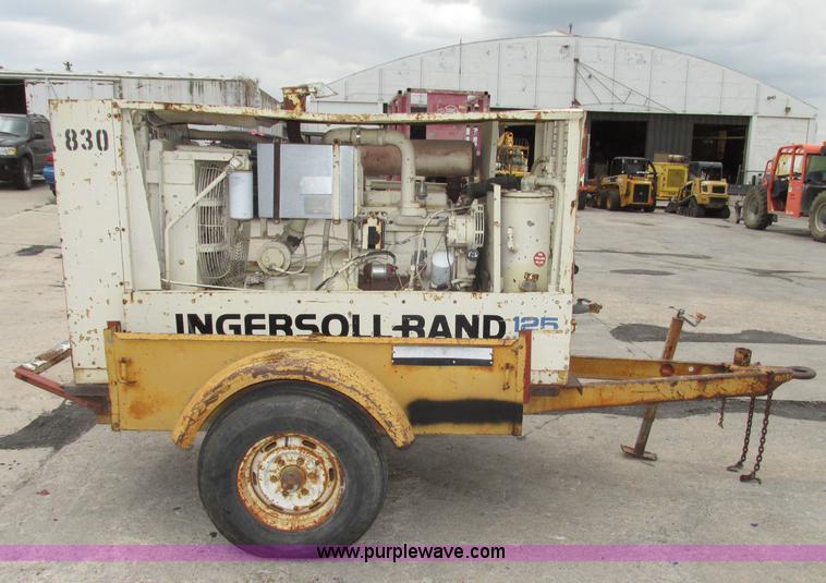 image for item F7479 Ingersoll Rand air compressor
