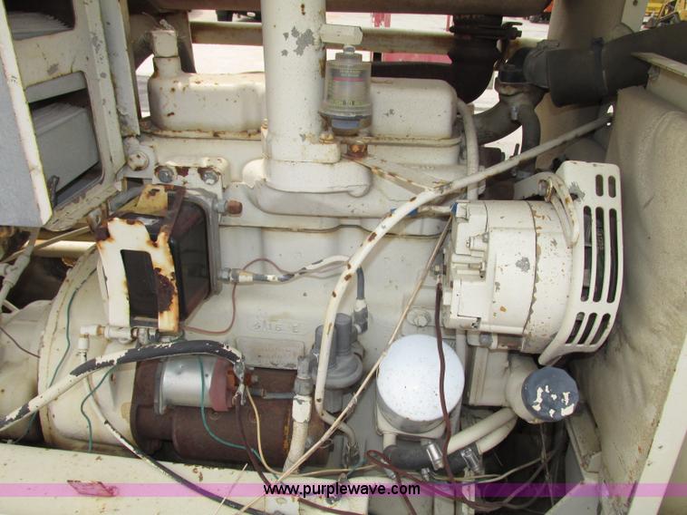 image for item F7479 Ingersoll Rand air compressor