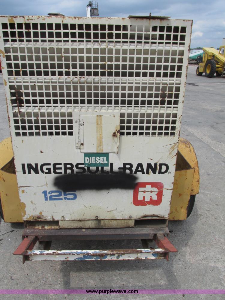 image for item F7479 Ingersoll Rand air compressor