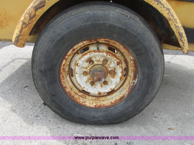 image for item F7479 Ingersoll Rand air compressor