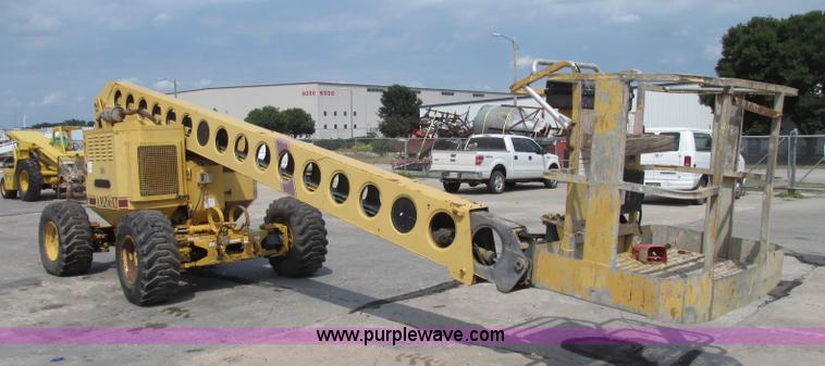 image for item F7480 Grove AMZ 66XT boom lift
