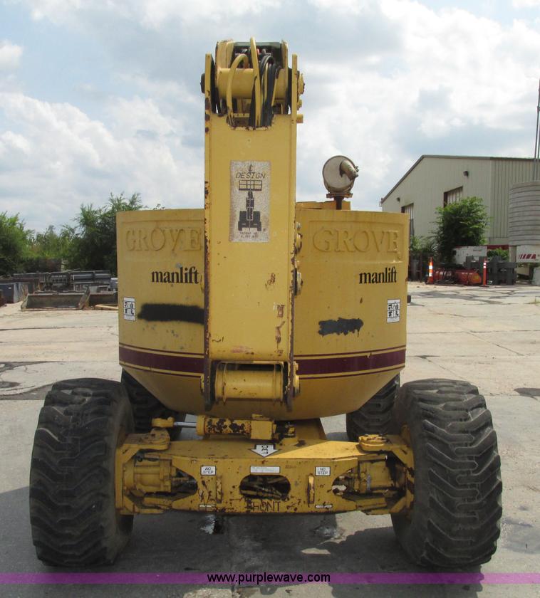 image for item F7480 Grove AMZ 66XT boom lift