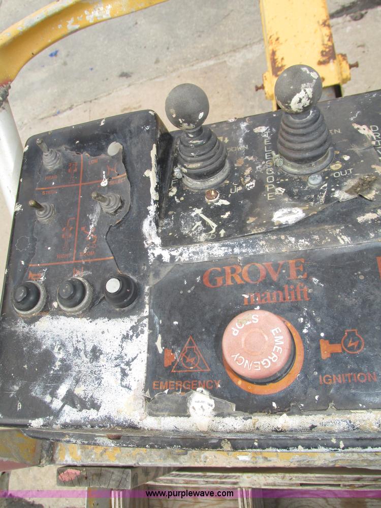 image for item F7480 Grove AMZ 66XT boom lift