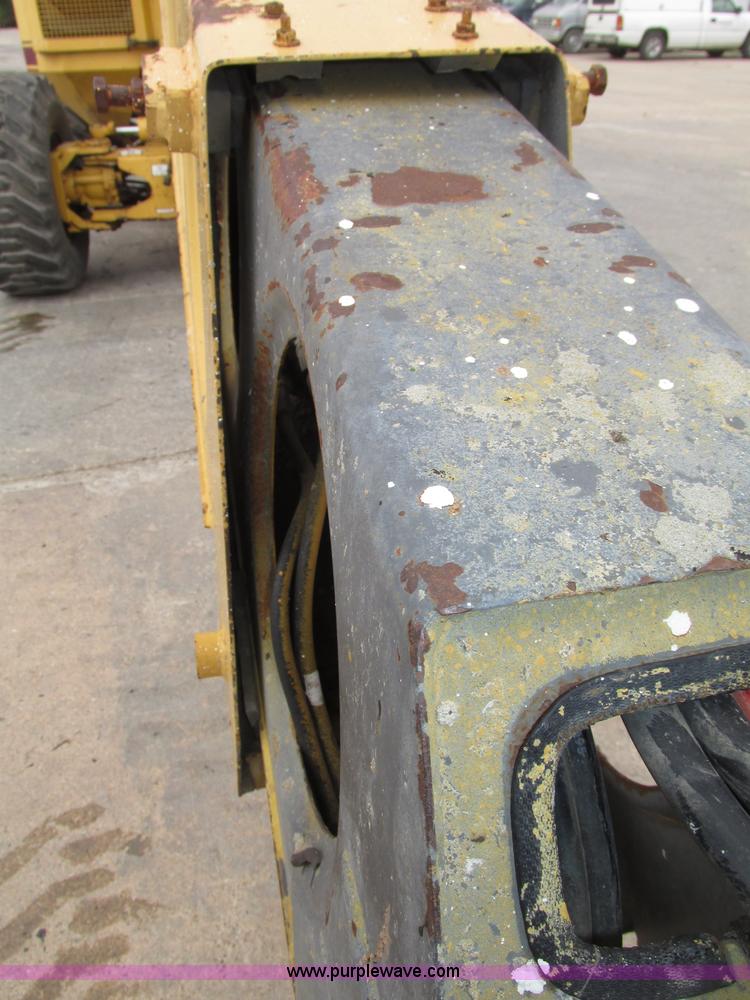 image for item F7480 Grove AMZ 66XT boom lift