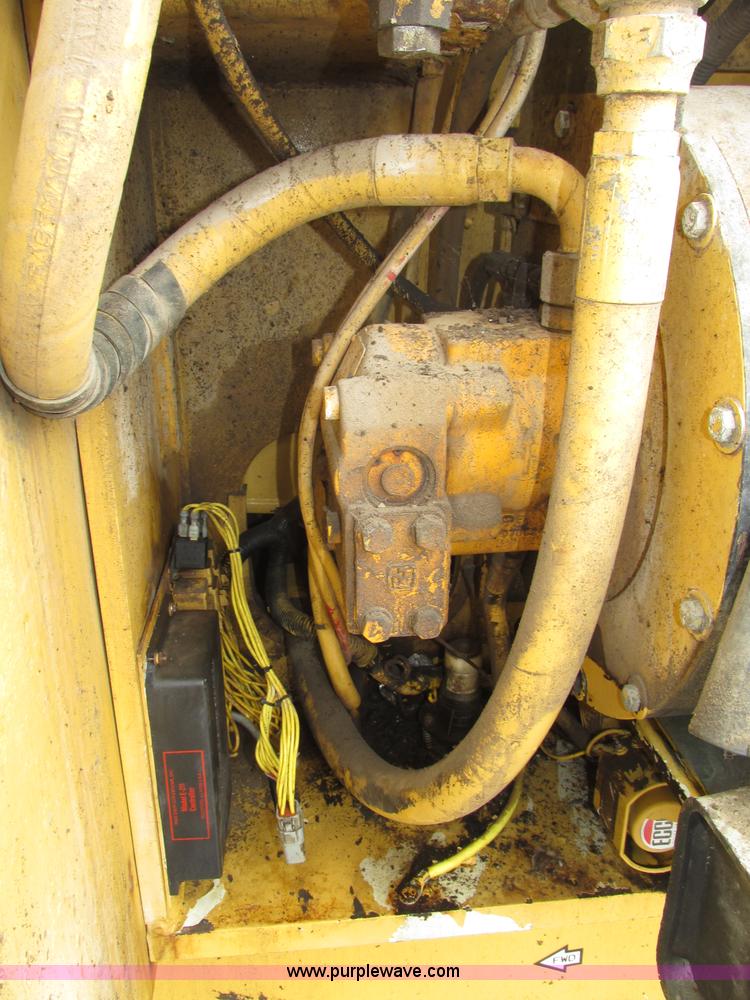 image for item F7480 Grove AMZ 66XT boom lift