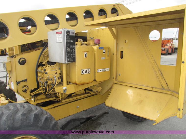 image for item F7480 Grove AMZ 66XT boom lift