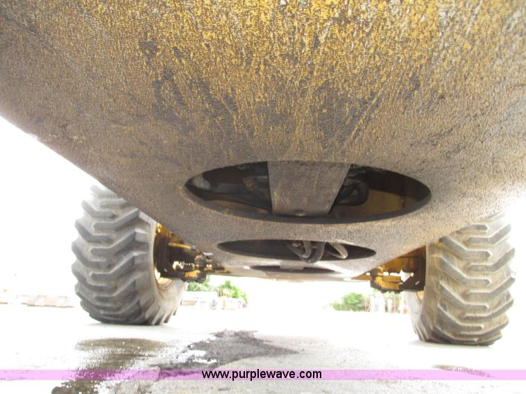 image for item F7480 Grove AMZ 66XT boom lift