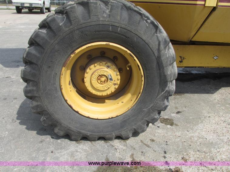 image for item F7480 Grove AMZ 66XT boom lift