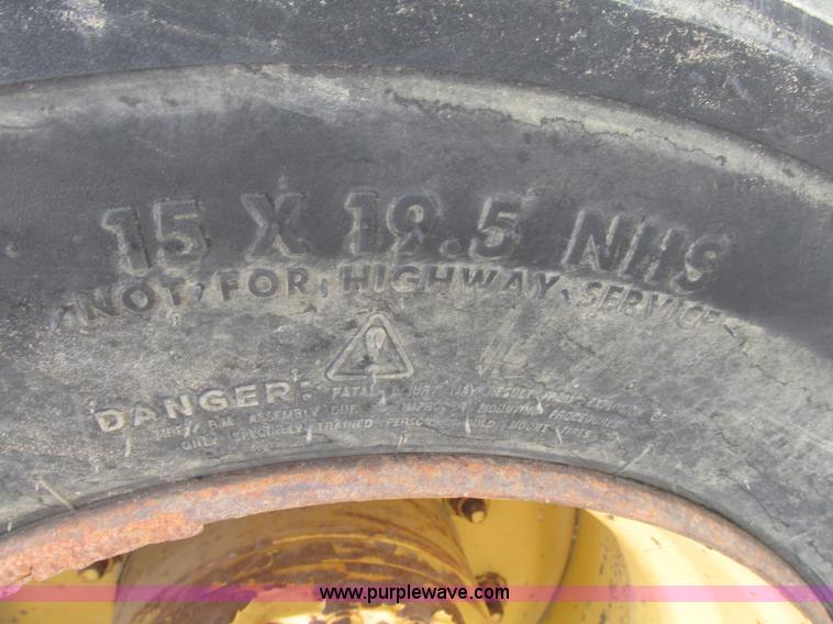 image for item F7480 Grove AMZ 66XT boom lift