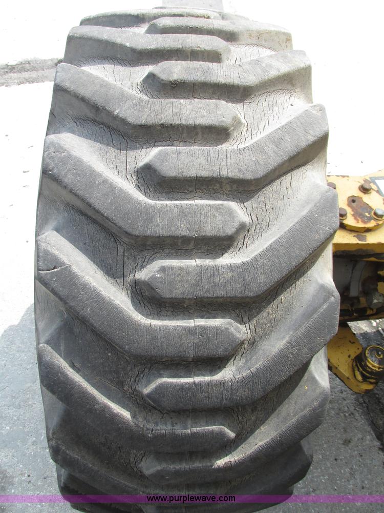 image for item F7480 Grove AMZ 66XT boom lift