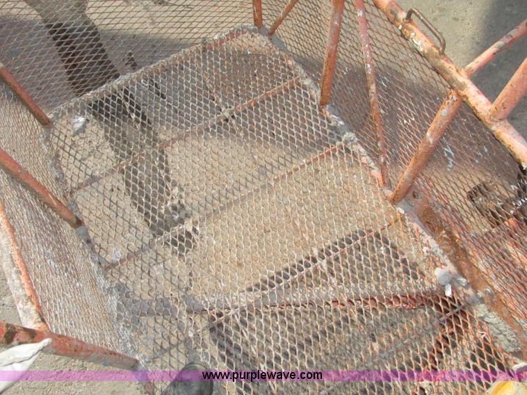 image for item F7481 1998 JLG 80HX boom lift