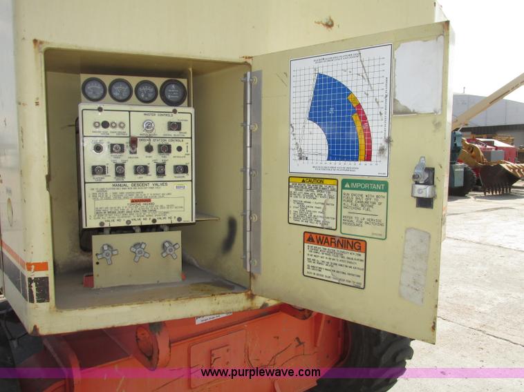 image for item F7481 1998 JLG 80HX boom lift