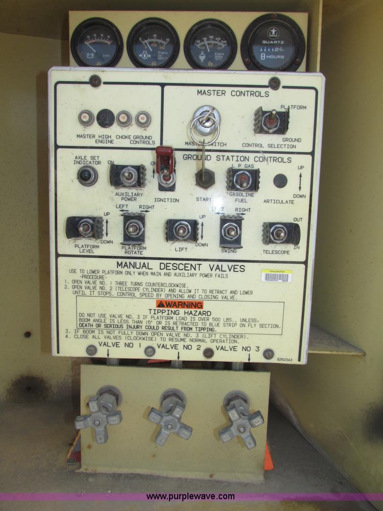 image for item F7481 1998 JLG 80HX boom lift