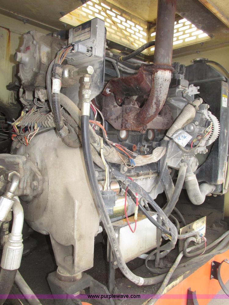 image for item F7481 1998 JLG 80HX boom lift