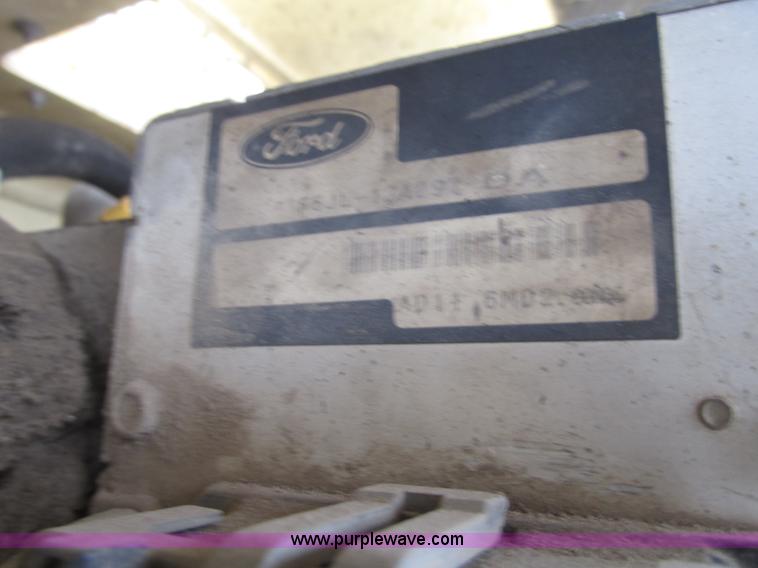 image for item F7481 1998 JLG 80HX boom lift