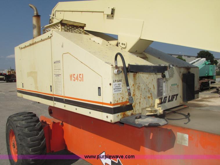 image for item F7481 1998 JLG 80HX boom lift