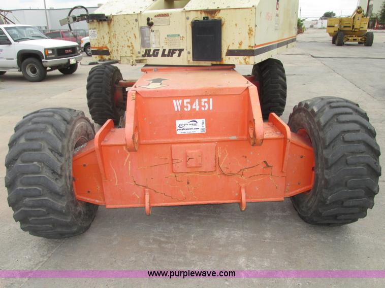image for item F7481 1998 JLG 80HX boom lift
