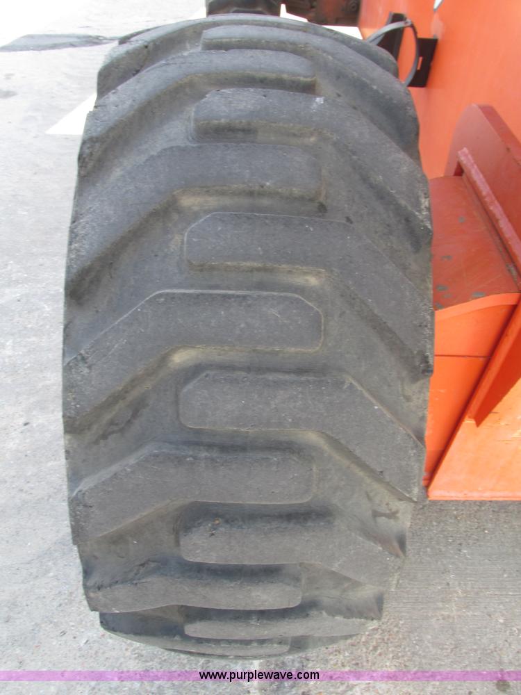 image for item F7481 1998 JLG 80HX boom lift