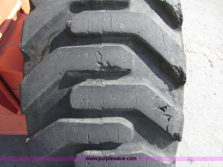 image for item F7481 1998 JLG 80HX boom lift