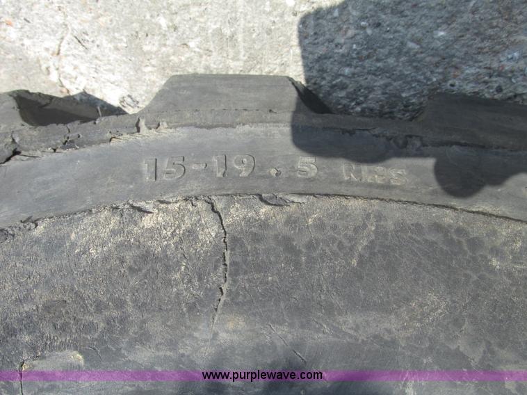 image for item F7481 1998 JLG 80HX boom lift