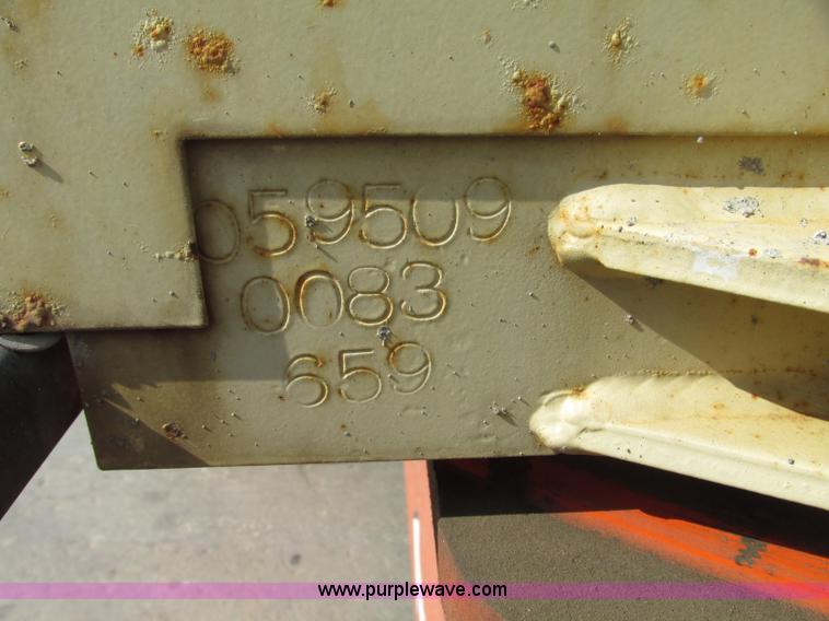 image for item F7481 1998 JLG 80HX boom lift