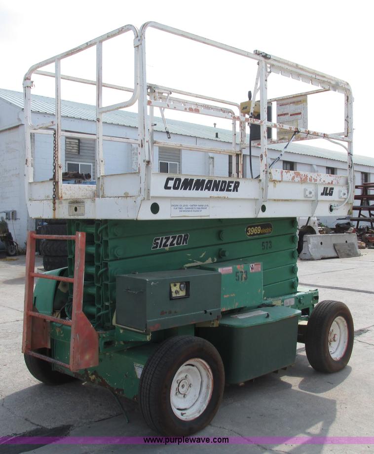 image for item F7482 1996 JLG 3969 Commander electric scissor lift