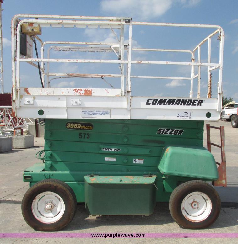 image for item F7482 1996 JLG 3969 Commander electric scissor lift