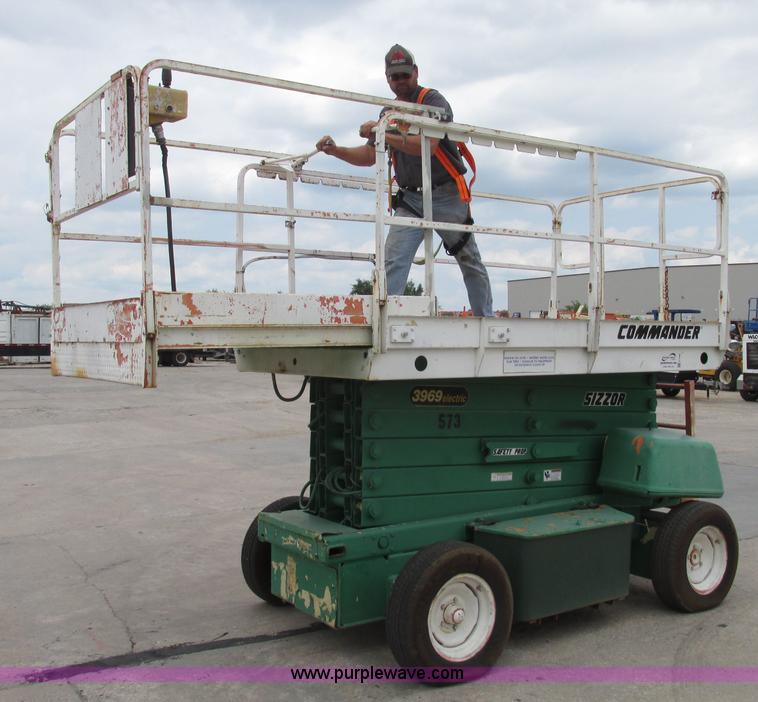 image for item F7482 1996 JLG 3969 Commander electric scissor lift