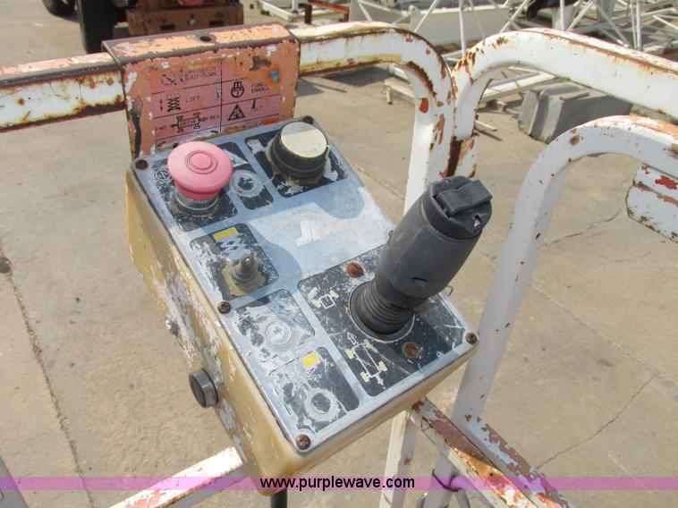 image for item F7482 1996 JLG 3969 Commander electric scissor lift