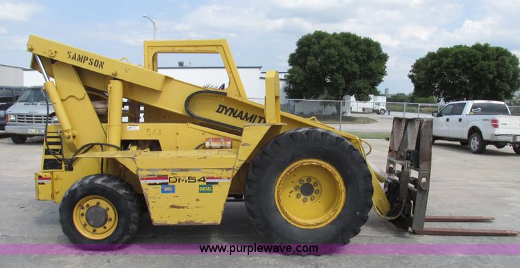 image for item F7483 Gehl 513 telehandler