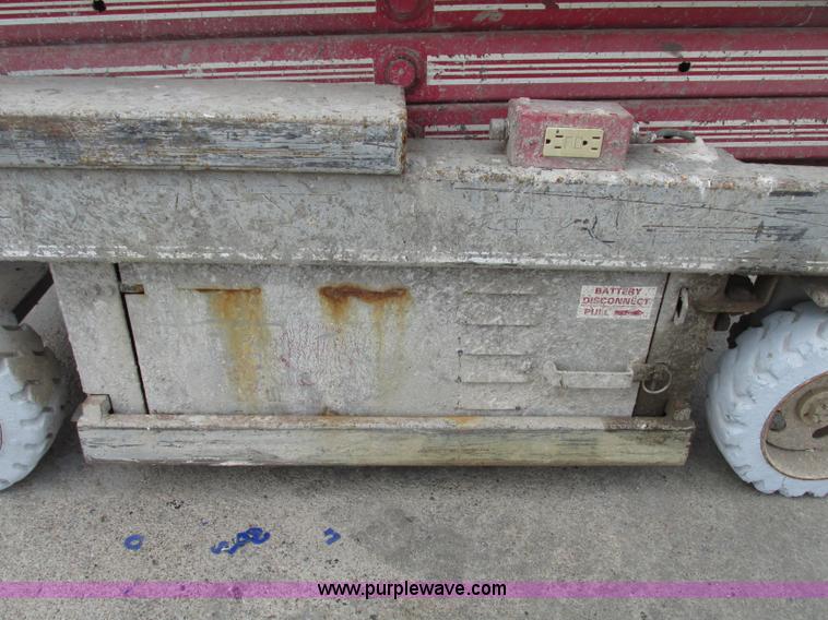 image for item F7484 Mec 1632 scissor lift