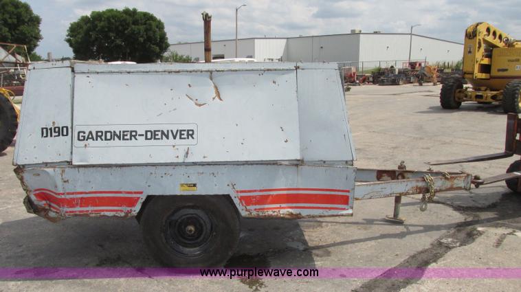 image for item F7485 1987 Gardner Denver D190JD7A air compressor