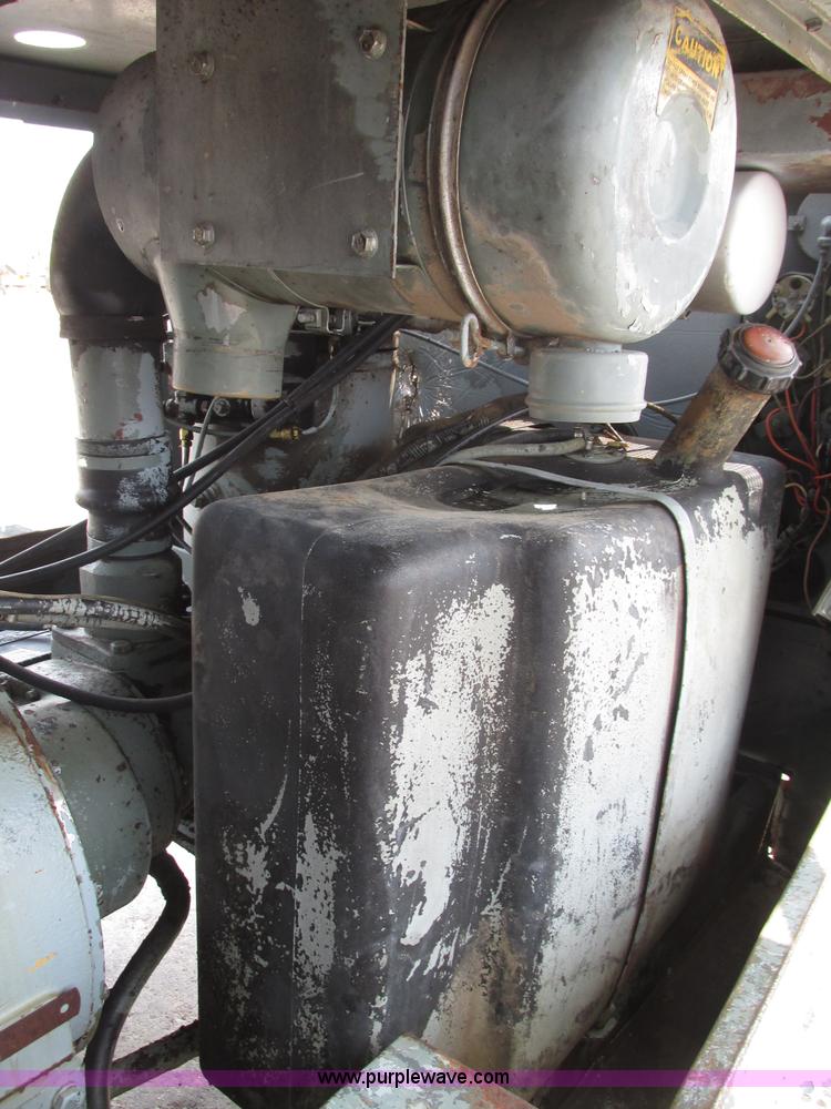 image for item F7485 1987 Gardner Denver D190JD7A air compressor