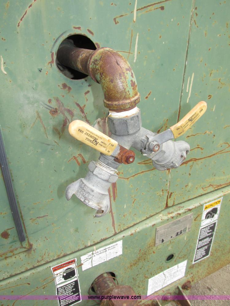 image for item F7486 Sullair air compressor