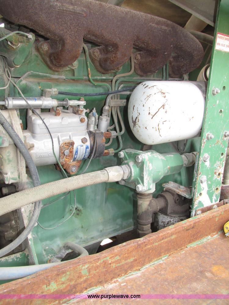 image for item F7486 Sullair air compressor