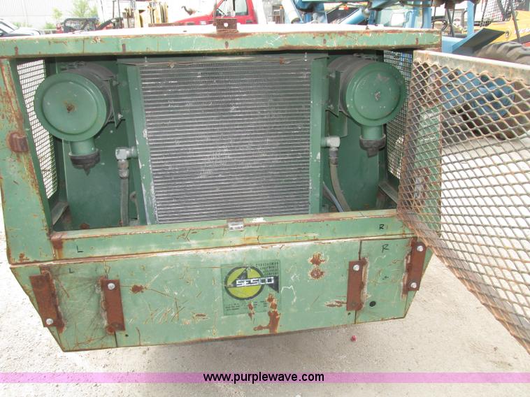 image for item F7486 Sullair air compressor