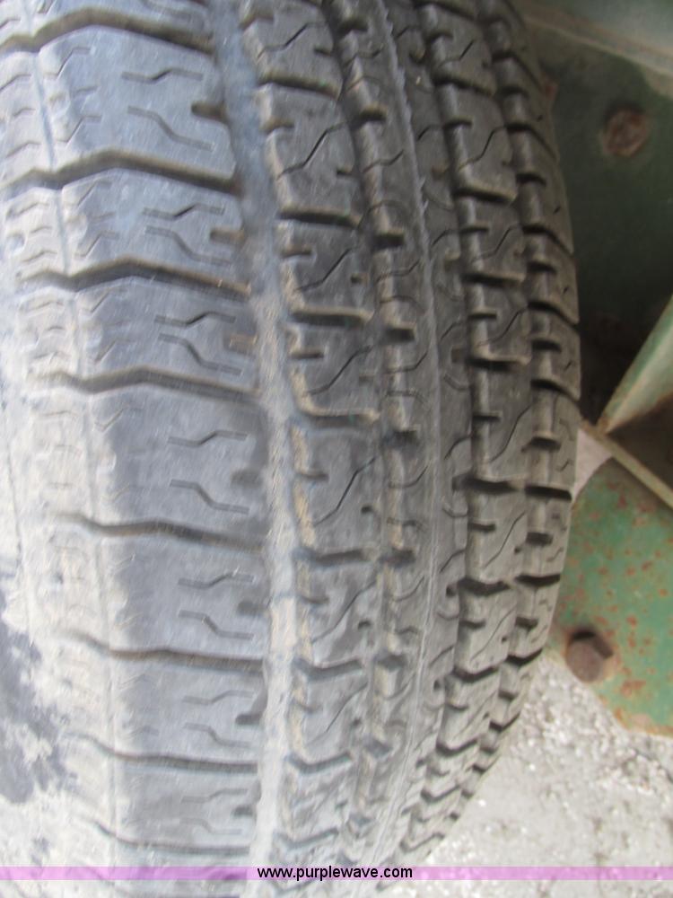 image for item F7486 Sullair air compressor