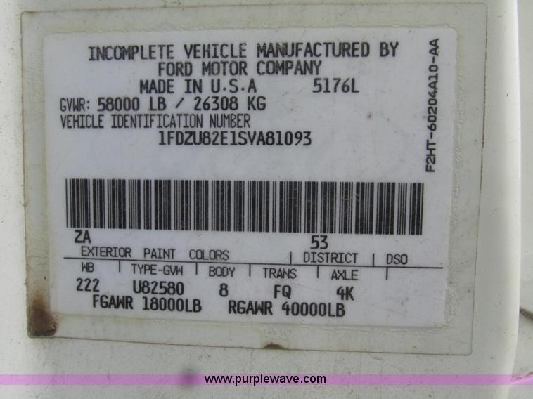 image for item F7491 1995 Ford LT8000 dump truck