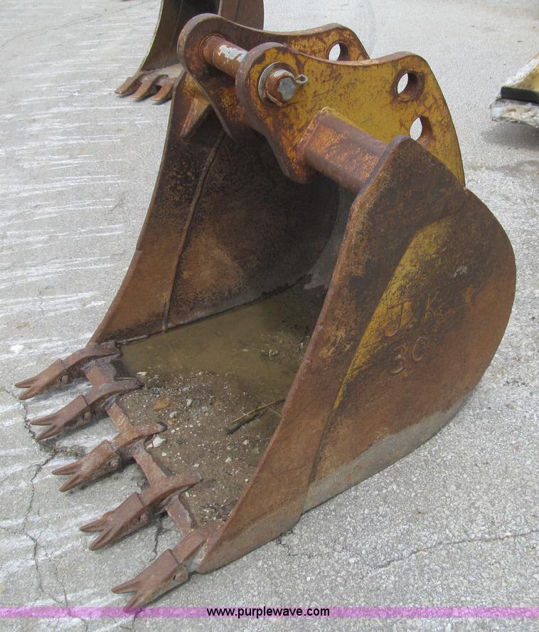 image for item F8820 30"W backhoe bucket