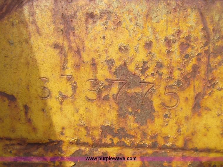 image for item F8821 12"W backhoe bucket