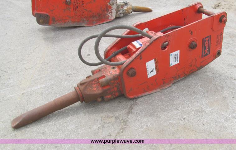 image for item F8823 NPK 4XE hydraulic breakers