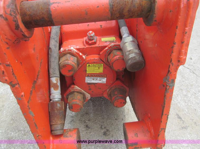 image for item F8823 NPK 4XE hydraulic breakers