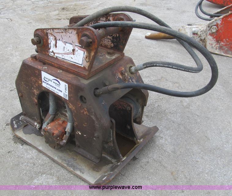 image for item F8825 NPK C4B plate compactor