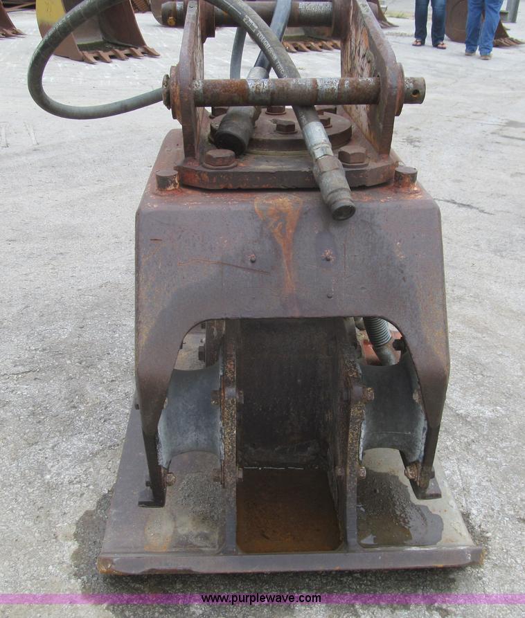 image for item F8825 NPK C4B plate compactor