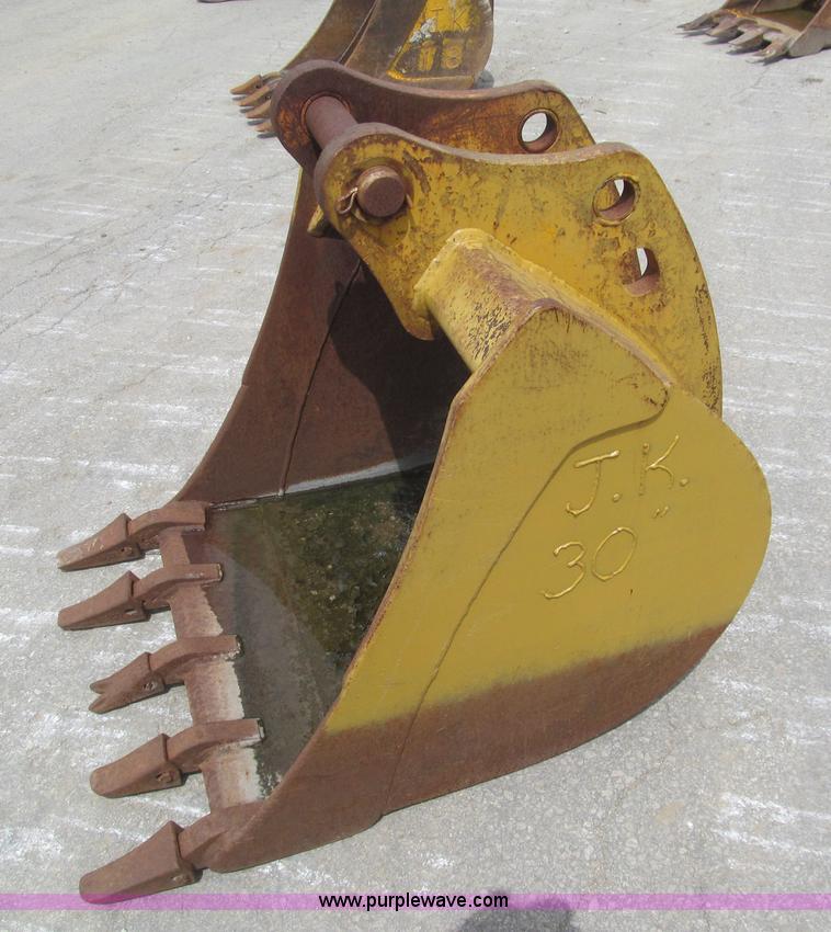 image for item F8828 30"W backhoe bucket