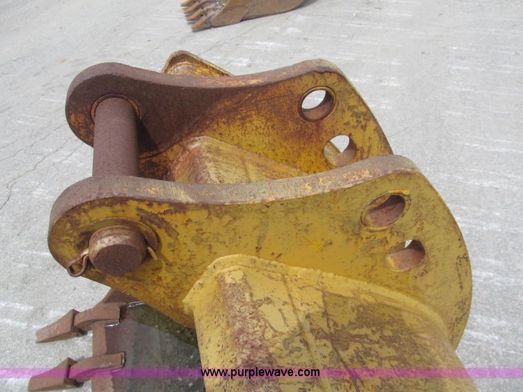 image for item F8828 30"W backhoe bucket