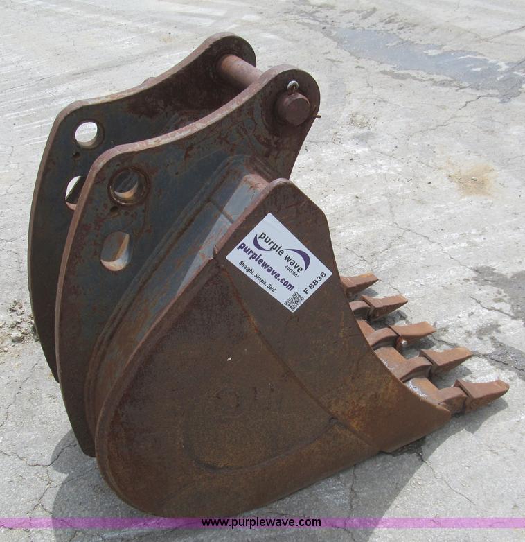 image for item F8838 24"W backhoe bucket