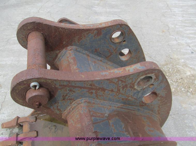 image for item F8838 24"W backhoe bucket