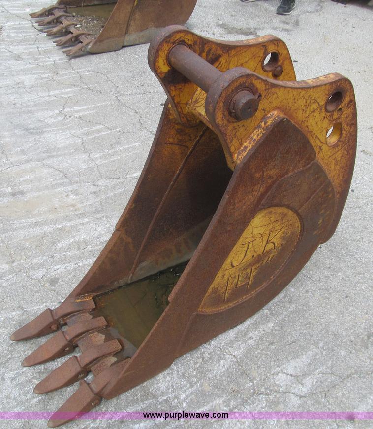 image for item F8839 14"W backhoe bucket