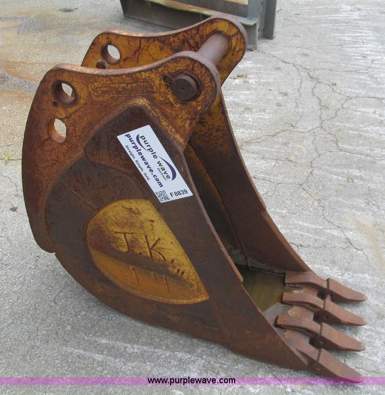 image for item F8839 14"W backhoe bucket